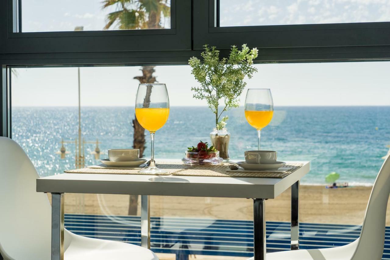 Gran Vivienda De Lujo Frente Al Mar Apartment Malaga Bagian luar foto