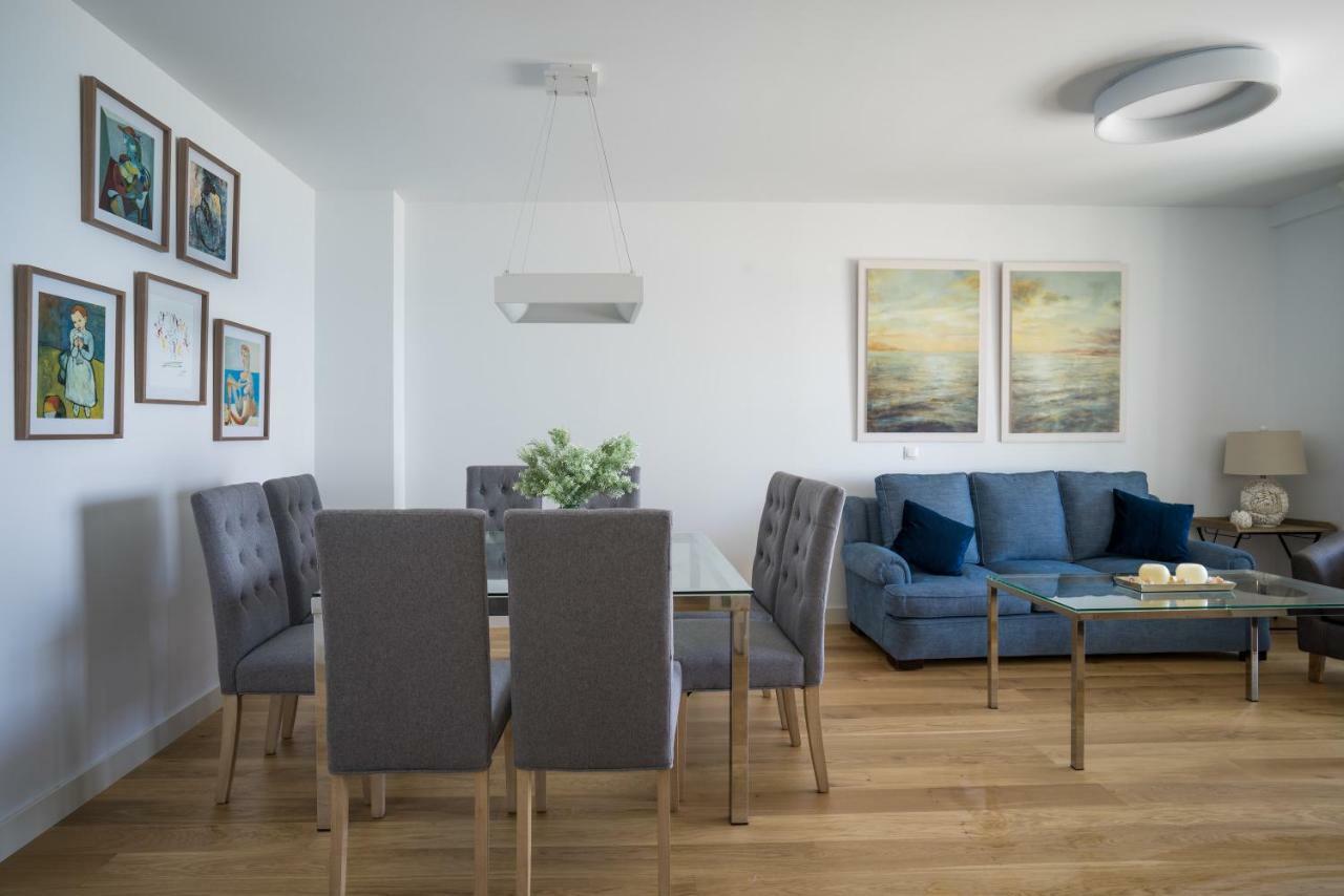 Gran Vivienda De Lujo Frente Al Mar Apartment Malaga Bagian luar foto